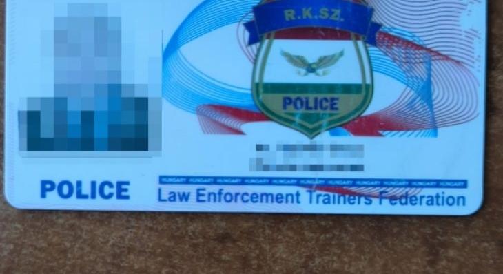 Rendőr tábornoknak adta ki magát, hogy kirúgasson egy szentendrei tanárt
