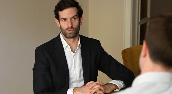 Lemondott a Momentum pártalapítványi elnöki posztjáról Fekete-Győr András miután a párt fegyelmi eljárást indított ellene