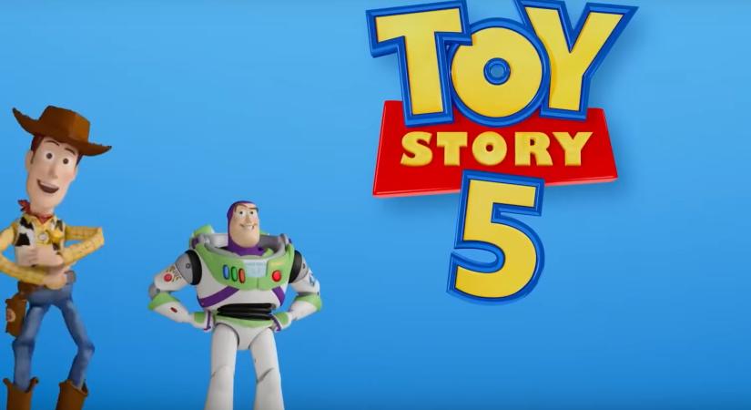 A hivatalos szinopszis mellett új kép érkezett a Toy Story 5-ből, rajta a film gonosztevőjével, egy béka alakú tablettel
