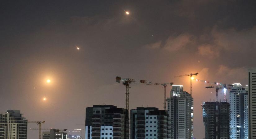 Irán bosszúja: így néz ki a rakétazápor Izrael ellen – videók