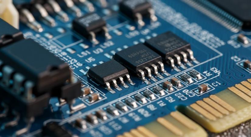 Európa visszaszorul, Kína dominál a chipgyártó berendezések globális piacán
