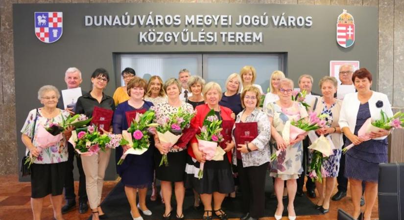 Ezernyi gyerek hálája köszön vissza, ezt nagyon megérdemelték a dunaújvárosi tanárok