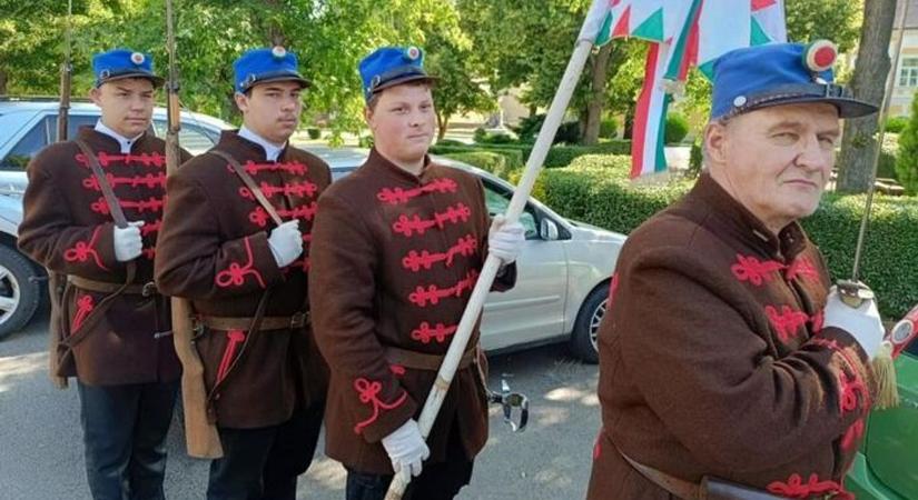 Hős honvédekre emlékeztek a csornai csata évfordulóján - fotók, videó