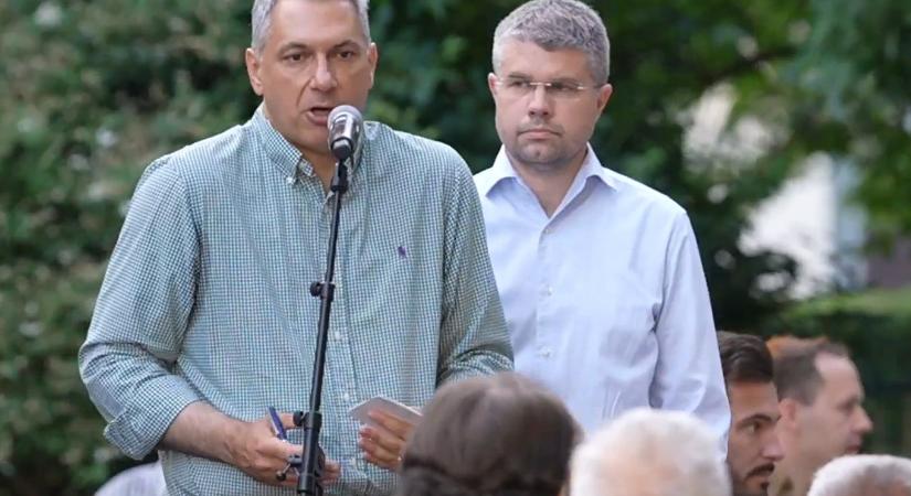 Üdvözöljük az ország legnagyobb tolvaját!” – így fogadták Lázár Jánost Szombathelyen