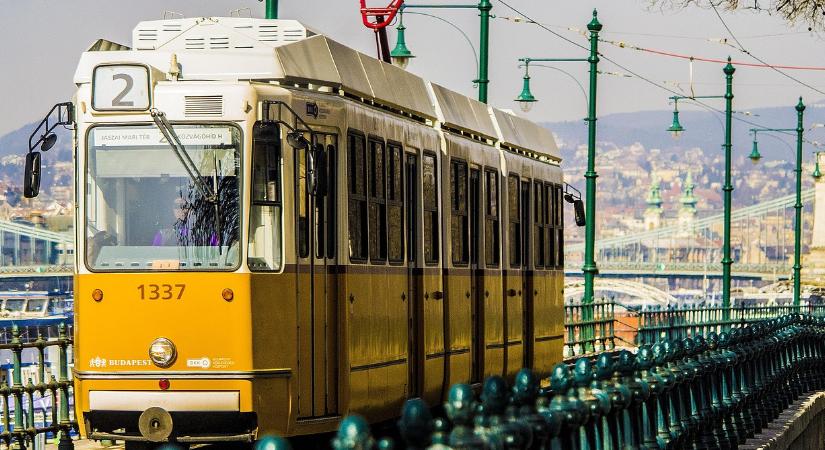 Változik a közlekedés Budapesten, itt számíthat lezárásokra a hétvégén