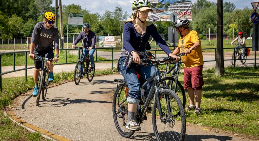 Tisza-tó bringával - Gyönyörű környezet, felejthetetlen élmény, okostelefonos applikáció segít - mi is tekertünk, mutatjuk!