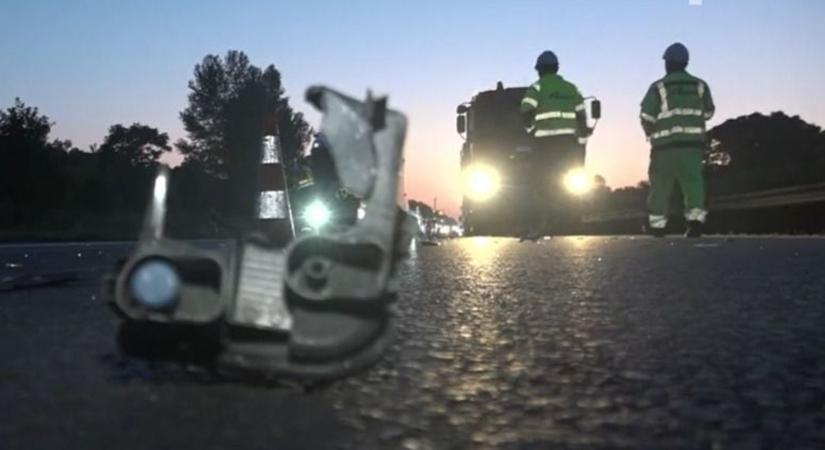 Rendőrök baleseteztek az M1-esen