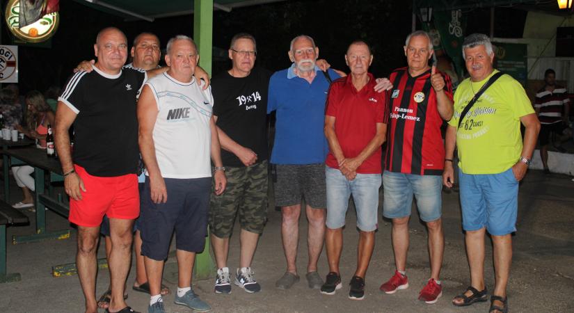 Ikonok és szurkolók találkoznak a Kacsában