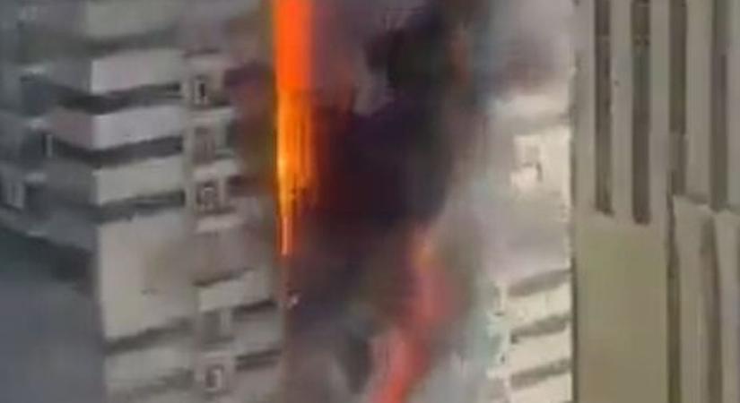 Kigyulladt az egyik dubai felhőkarcoló (VIDEÓ)