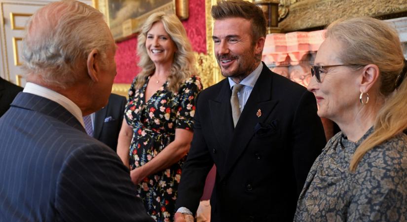 David Beckham most már Sir – a király lovaggá ütötte az angol futballikont