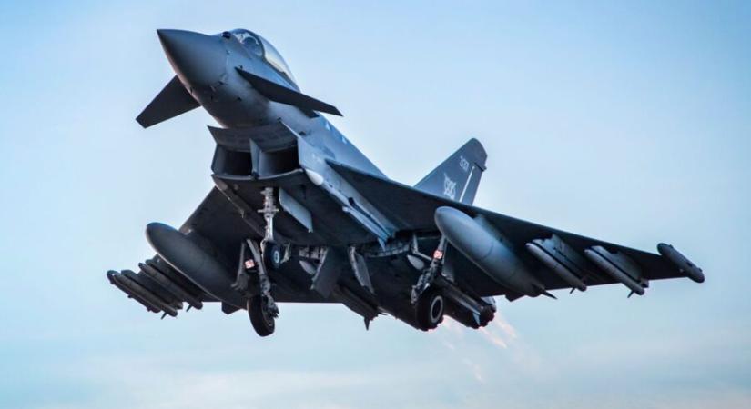 Brit vadászgépek fogtak el egy orosz kémrepülőt a lengyel légtérben