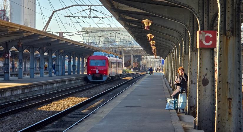 Fizetésképtelenség fenyegeti a román állami vasúttársaságot