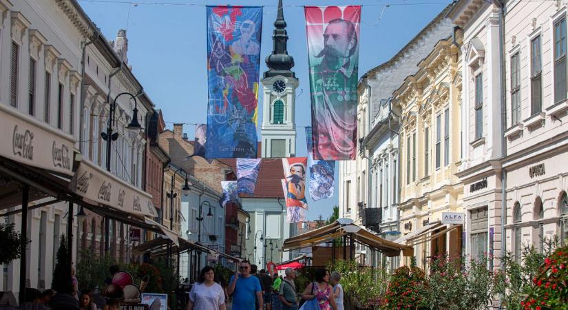 A lüktető belváros és a nyugodt vízpart vonzásának nehéz ellenállni – galériával