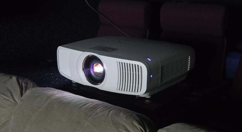 Kipróbáltuk az Epson házimozi nagyágyúját