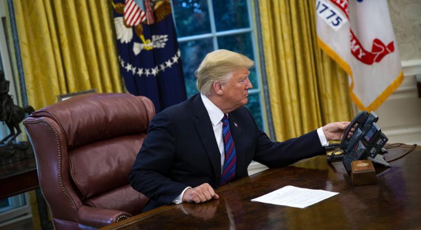 Hosszan beszéltek telefonon - Putyin felköszöntötte Trumpot