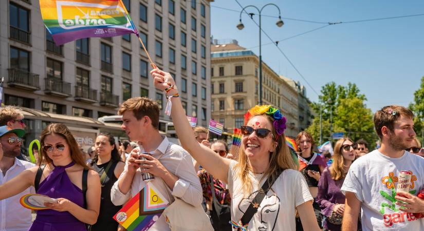 Karácsony Gergely és Szentkirályi Alexandra is részt vett a bécsi Pride-on - Teljesen máshogy látták az eseményt
