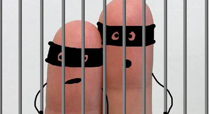 Hol élünk? – Kamu rendőr fenyeget iskolaigazgatót
