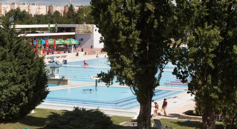 6 éves kislány fulladt vízbe a Margit-szigeti Palatinus strandon