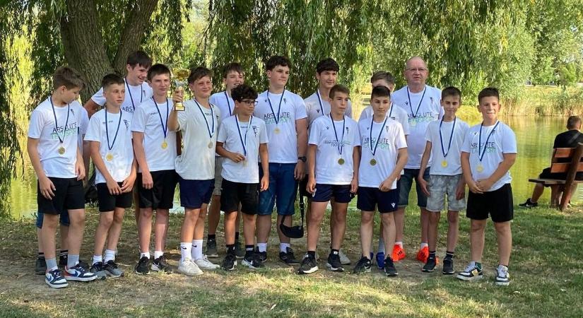 Szoros csatában lett bajnok a dusnoki U13