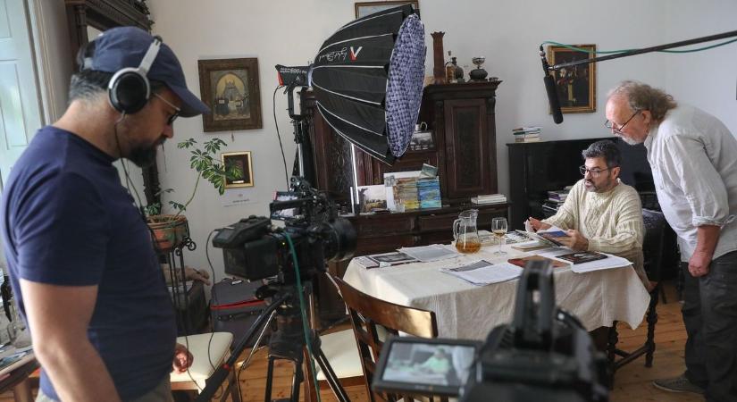Malvina és az elfeledett régi férfiak - Erdélyi János filmet forgat Dukai Takách Judit születésnapjára
