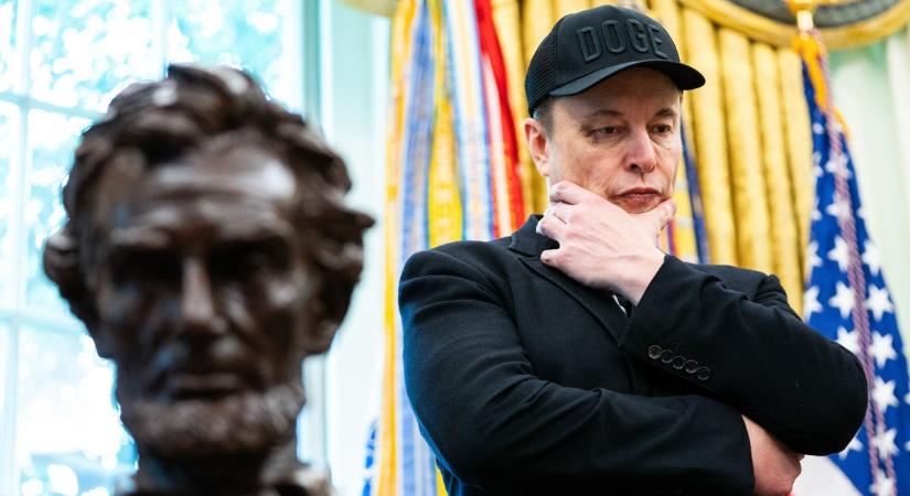 Előkerült Elon Musk – a milliárdos azt állítja, aktiválta a Starlinket Teherán felett