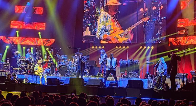 Santana Woodstock óta stabilan játssza az Europa-t: teltházas best of az MVM Dome-ban