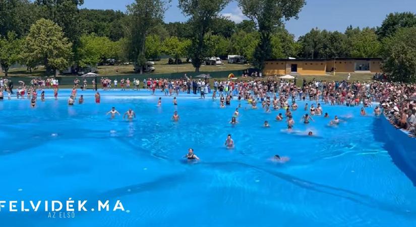 Kurinc új hullámmedencéje Gömörbe hozta a tengert