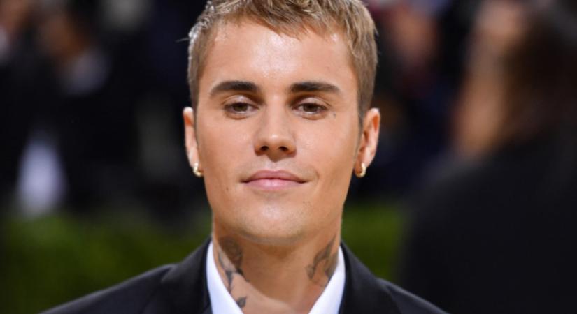 Justin Bieber új fotókat posztolt a kisfiával