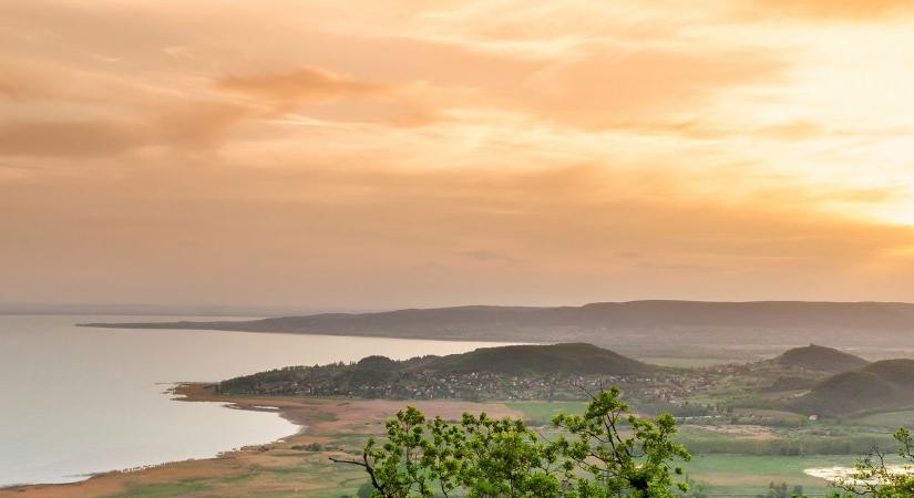 Svájchoz hasonlítják ezt a Balaton-parti várost a külföldiek, leesett az álluk a látványtól