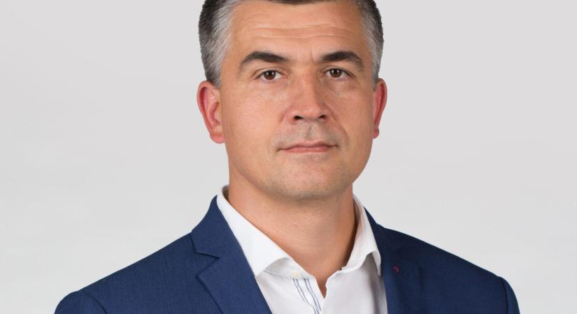A megye déli részén élőkért dolgozunk – beszélgetés MUDr. Juhász Péterrel (Magyar Szövetség), a Besztercebánya Megyei Önkormányzat alelnökével