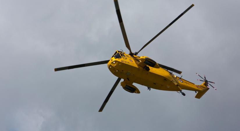 Újabb tragédia: Lezuhant Indiában egy zarándokokat szállító helikopter, minden utas meghalt
