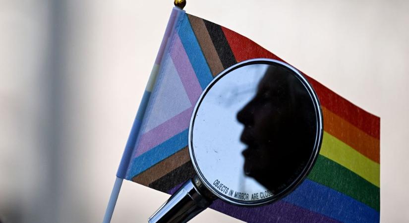Vitézy Karácsonynak és Szentkirályinak is beszólt Bécsből