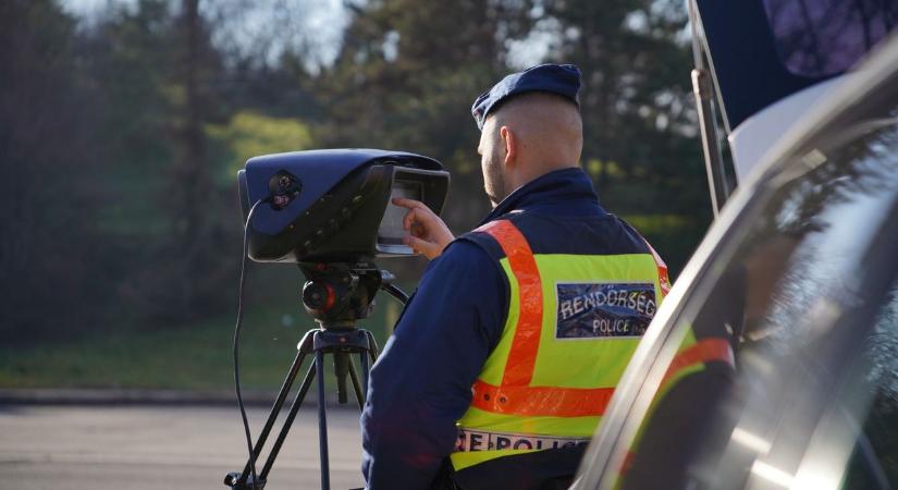 Ilyen messzire „látnak el” a traffipaxok