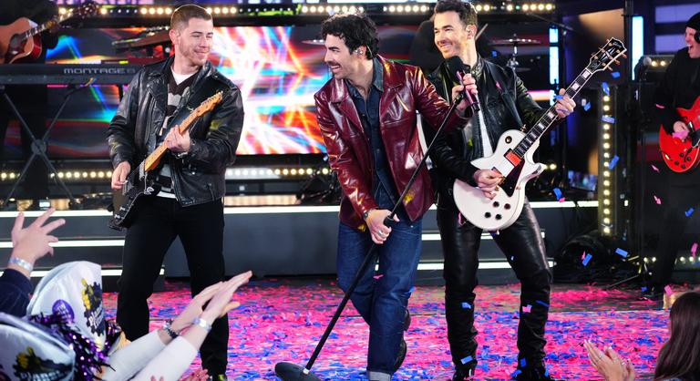 A Jonas Brothers olyat lépett, amire senki sem számított