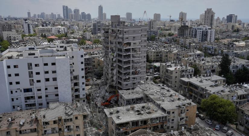 Eszkalálódik az izraeli-iráni konfliktus, Tel-Aviv újabb csapásokra tett utalást. Ebből még regionális háború is lehet