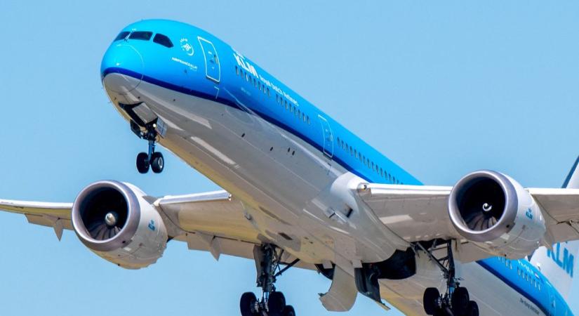 A Ryanair már figyelmeztetett: a Boeing 787 Dreamlinerekkel igenis vannak problémák – nem lepődtek meg az indiai repülőgép-katasztrófán