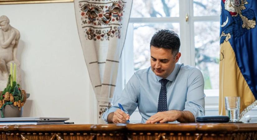 Márki-Zay Péter egyszerre több ügy miatt jelentette fel Lázár Jánost