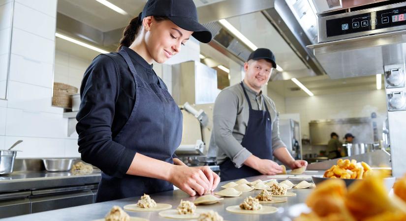 3000 forintot kértek el egyetlen pohár vízért, óriási átverés derült ki