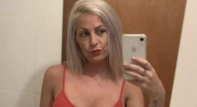OnlyFans-en bukkantak rá a szexi tanárnő pikáns képeire