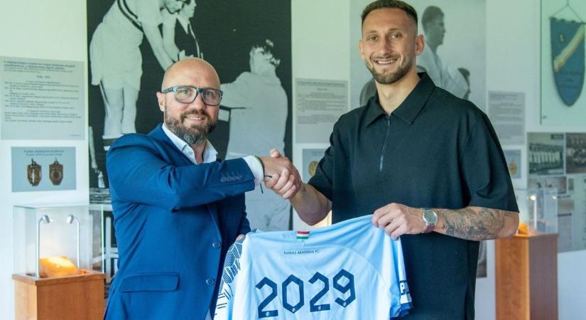 „Sok szempontot kellett figyelembe vennem” – ezért nem tud Bognár György gólkirályt csinálni a Barcának beajánlott csatárból