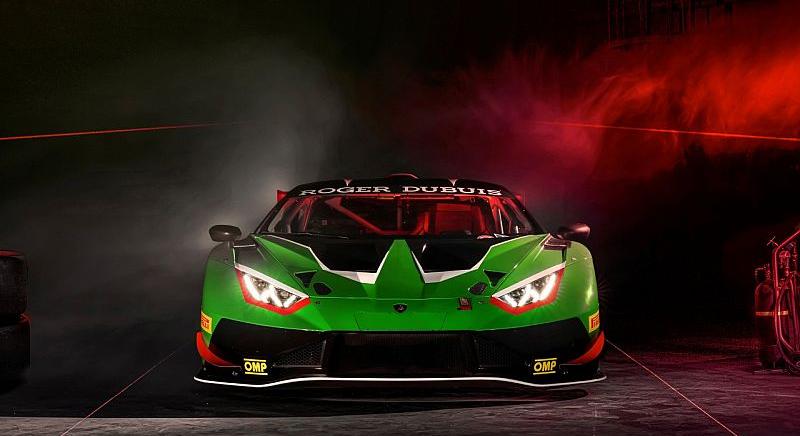 A Lamborghini kitart a benzines élmény mellett