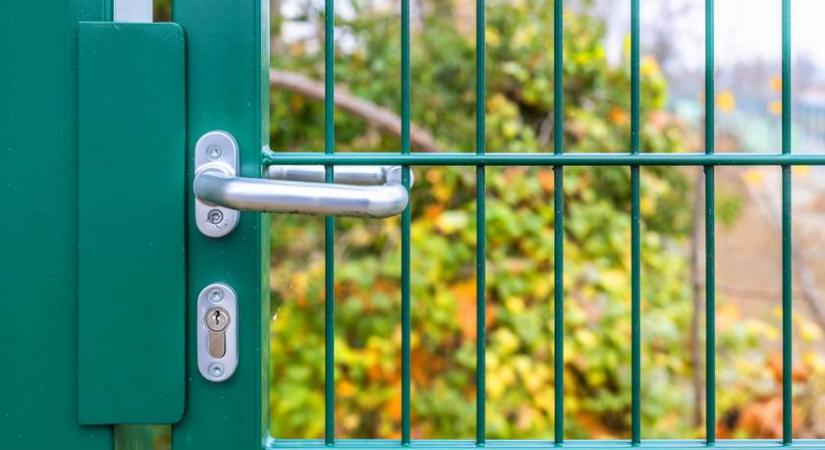 13 évig tartotta a társadalomtól elzárva a lányát egy nő Mezőtúron: olasz apjától rabolta el a gyereket