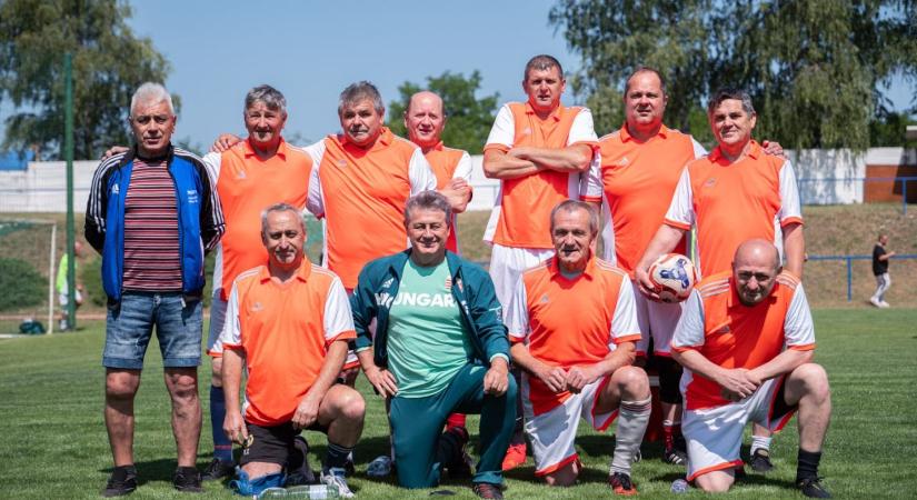Veteránok fociztak Nyíradonyban