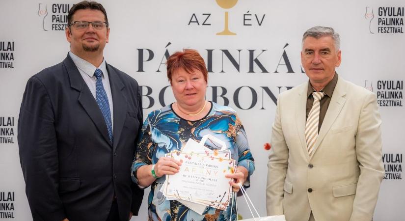 Jött a pálinka, mellé meg a csoki – gyönyörű pécsi siker született – VIDEÓ