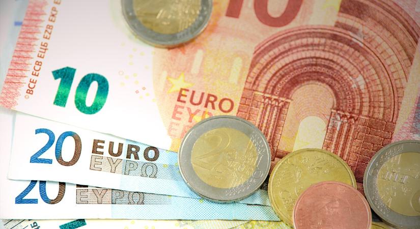 Automatikus nyugdíjemelés vár több tízezer nyugdíjasra