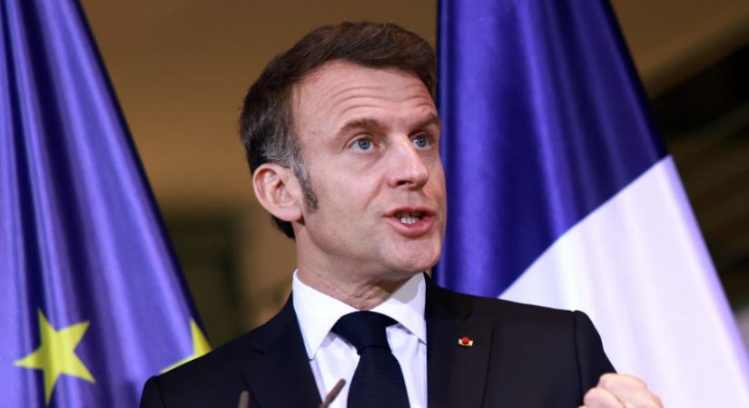 Macron Grönlandra látogatott és bírálta a szigetet bekebelezni készülő Trumpot