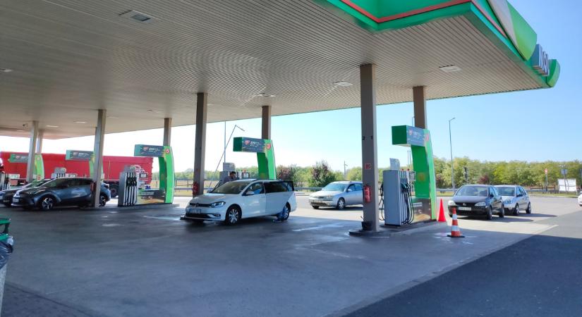 Meg is jött a fájó bejelentés: rengeteg autós nézhet nagyot a kutakon, áremelés élesedik