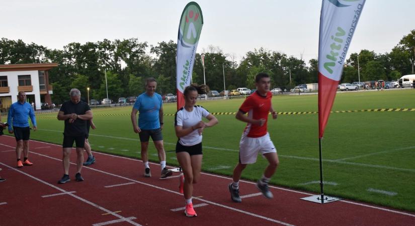 Sportágkavalkáddal várták a mozogni vágyókat Karcagon – galériával