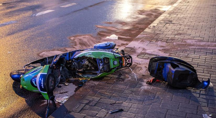 Súlyos motoros balesetben megsérült egy nő