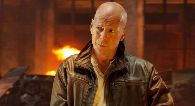 Bruce Willis lánya szerint nehéz volt az apák napja, mert már nem tudott feltenni olyan kérdéseket az apjának, amiket korábban még meg tudott volna válaszolni